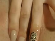 中東阿拉伯淫女迫切需要透過自我愉悅釋放